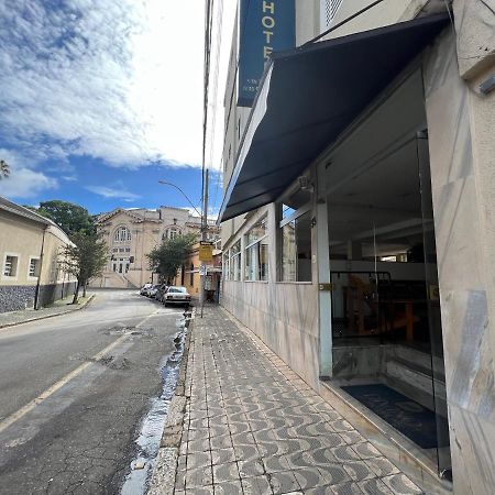 Hotel Thermas Da Mantiqueira - Pocos De Caldas - De Frente Para A Praca Central E Relogio Floral Extérieur photo